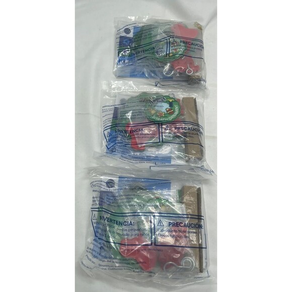 Lowe's Kids' DIY Workshops Carft Kits 3 Wreath Ornament New - Picture 8 of 9